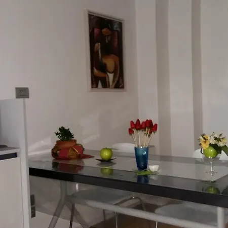 La Casetta Di Flavia :guest House Molto Accogliente Holiday home *